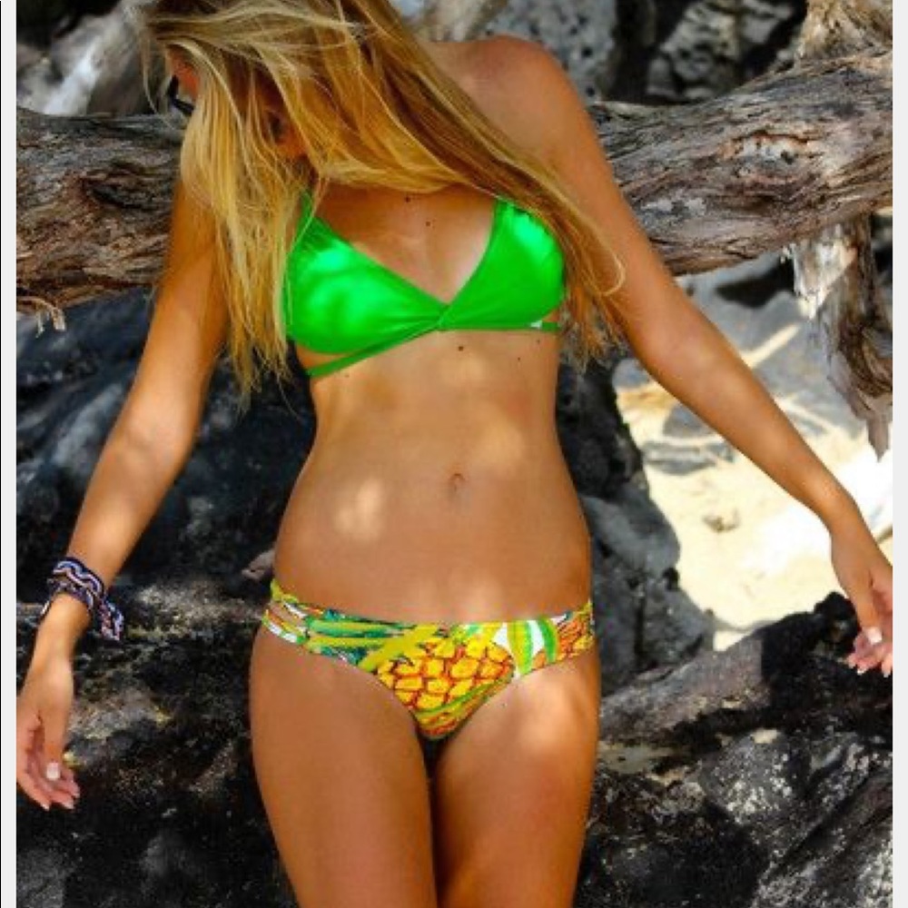Closing shop 1/31:Midori Pineapple Tavarua Bottoms